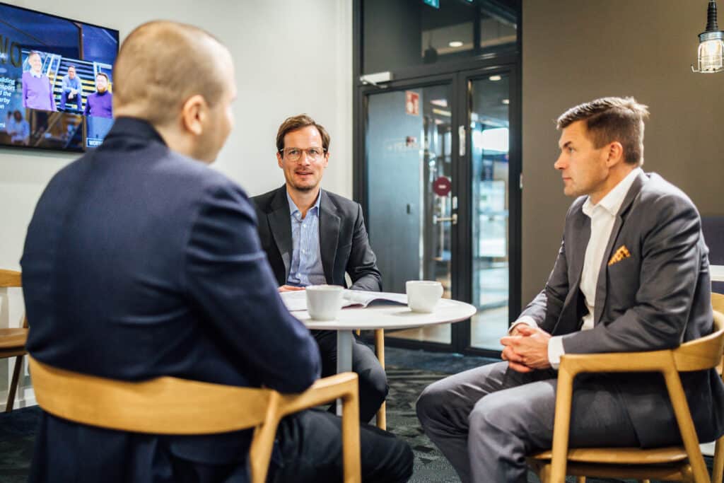 3J Partners - yritysjärjestelyiden ja yrityskauppojen asiantunteva kumppani.